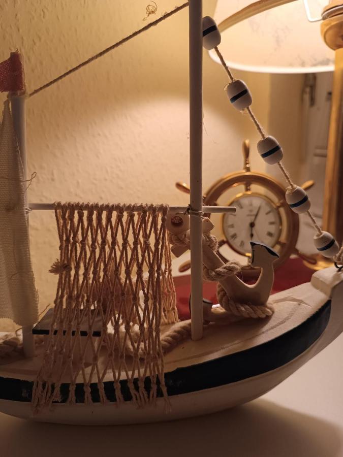 Ferien Wohnung -Leuchtturm Oldenswort Exteriör bild